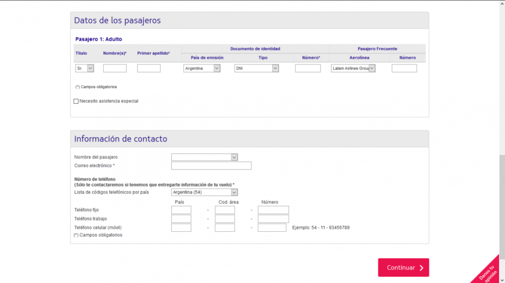 Pantalla para registrar pasajeros en el sitio web de LATAM Argentina